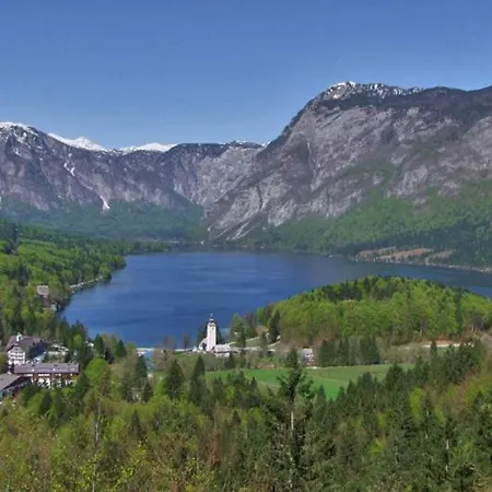 Sefic Hiša za goste Planina (Notranjska)