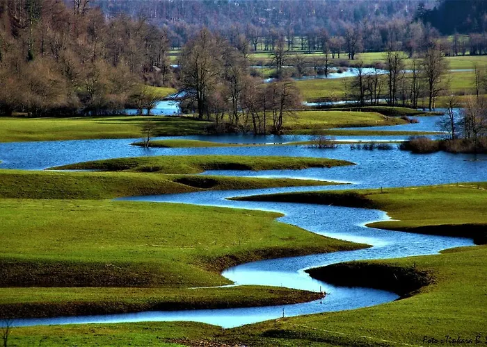 Sefic 3* Planina (Notranjska)